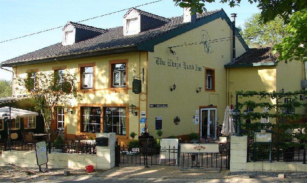 Hotel Restaurant The Kings Head Inn Voeren Bagian luar foto