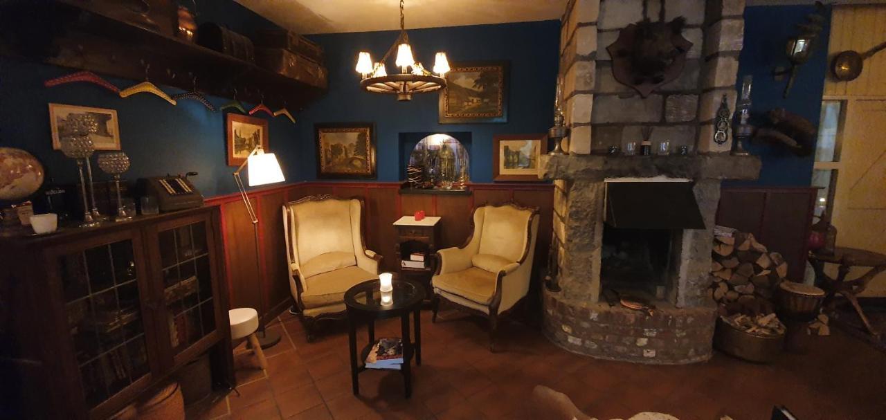 Hotel Restaurant The Kings Head Inn Voeren Bagian luar foto